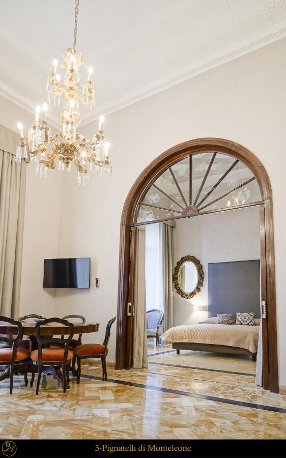 ナポリ Dimora Donna Elena Bed & Breakfast エクステリア 写真